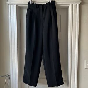 Aritzia Effortless Pant